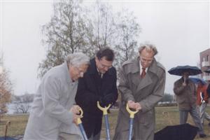 Rehtorit Sven-Erik Hansén (Österbottens högskola), Matti Jakobsson (Vaasan yliopisto), Johan Knif (Svenska ahndelshögskolan)